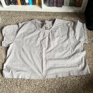 Women’s athletic top